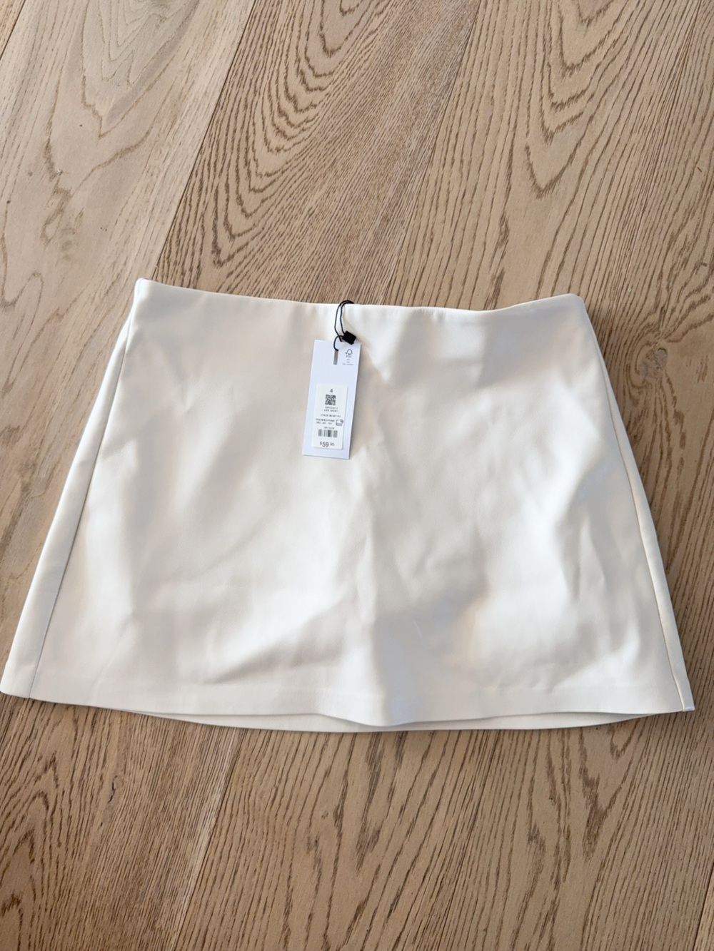 NWT 100102612 Dynamite Stacie skort pu polished pearl 4